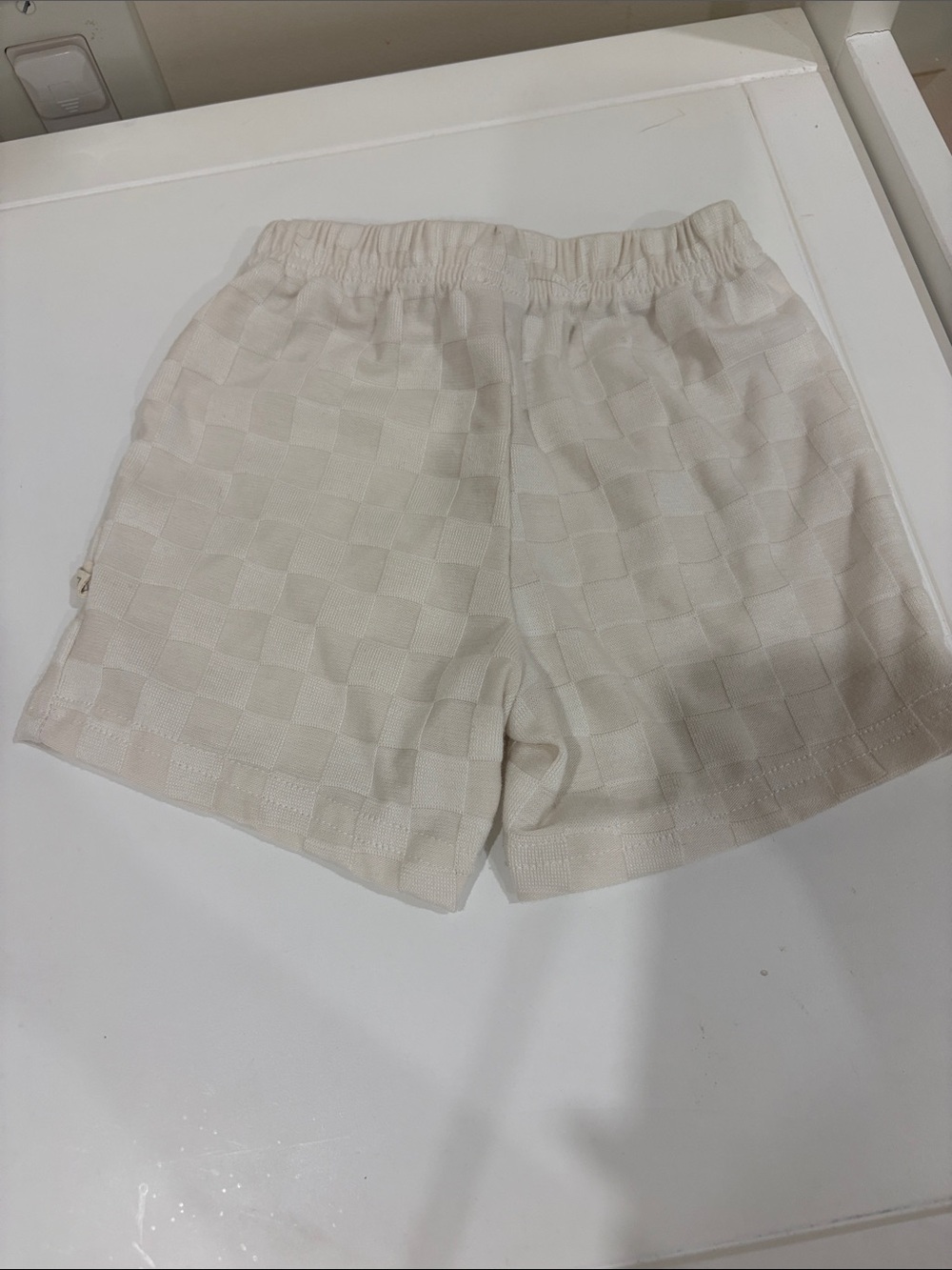 Kids Cream Check-Pattern Drawstring Shorts - Picture 3 of 3